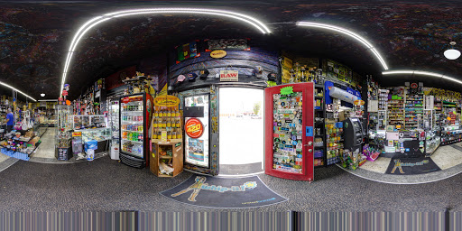 Vaporizer Store «Main Smoke Shop KC | Vape Shop», reviews and photos, 3429 Main St, Kansas City, MO 64111, USA