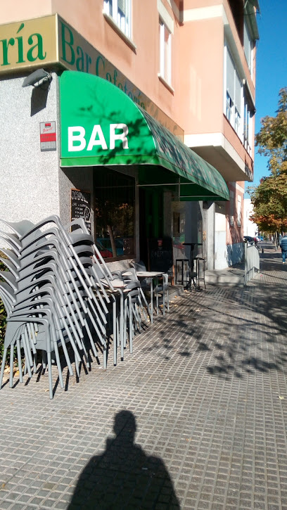 Bar Cafetería Norte Sur - Av. de Europa, 28915 Leganés, Madrid, Spain