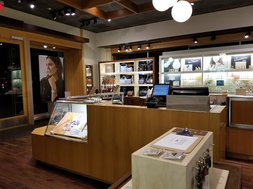 Watch Store «Fossil Store», reviews and photos, 2196 E Williams Field Rd #112, Gilbert, AZ 85295, USA