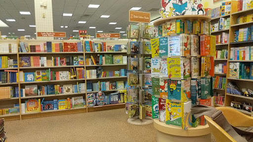 Book Store «Barnes & Noble», reviews and photos, 2960 Center Valley Pkwy, Center Valley, PA 18034, USA