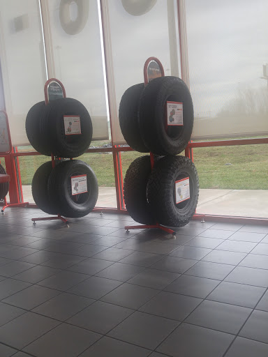 Tire Shop «Discount Tire Store - Clarksville, TN», reviews and photos, 1111 Merchants Blvd, Clarksville, TN 37040, USA