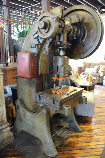 Furniture Store «Chatham Home», reviews and photos, 517 E Walnut St, Indianapolis, IN 46202, USA