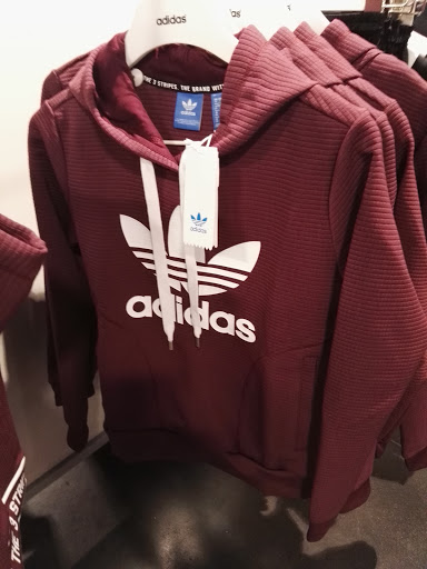 Tiendas para comprar chandal adidas mujer Cordoba