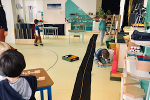 Ecole privée bilingue Montessori Jeunes Pousses