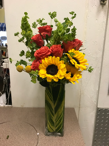 Florist «Flowers By Pouparina», reviews and photos, 7701 W 26th Ave #7, Hialeah, FL 33016, USA