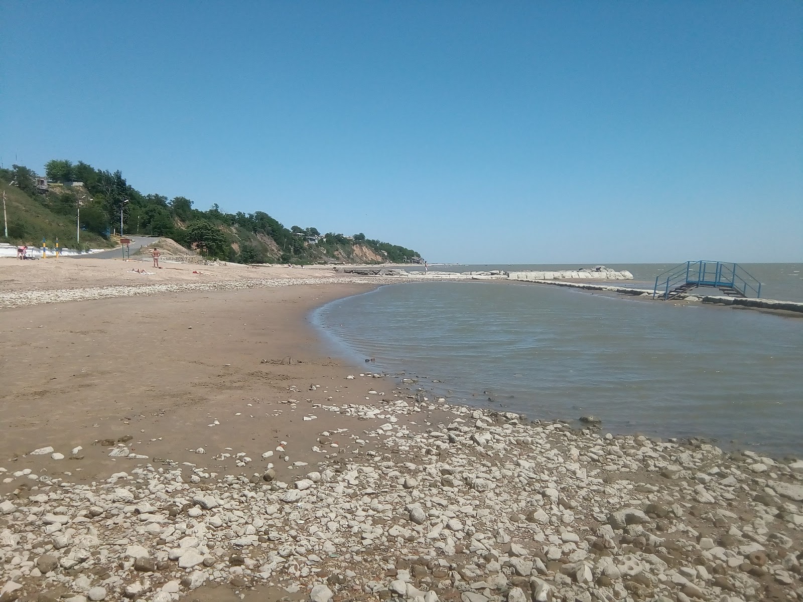 Plyazh Taganrog'in fotoğrafı kısmen temiz temizlik seviyesi ile