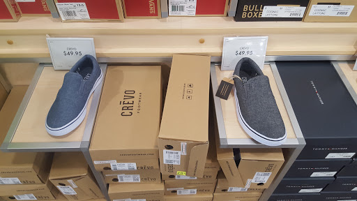 Shoe Store «DSW Designer Shoe Warehouse», reviews and photos, 290 Mid Rivers Center, St Peters, MO 63376, USA