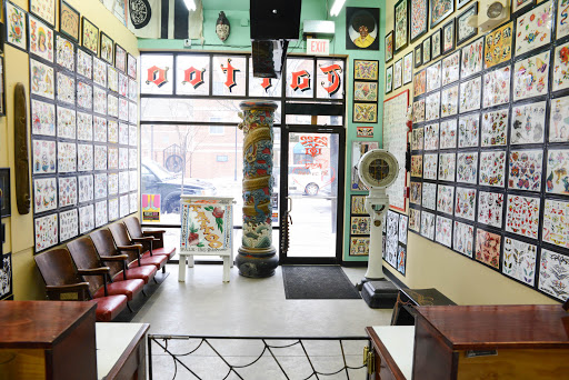 Tattoo Shop «Yankee Doodle Dandy Tattoo», reviews and photos, 2322 University Ave, Des Moines, IA 50311, USA