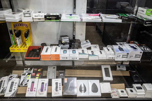 Tobacco Shop «Amsterdam Smoke Shop», reviews and photos, 510 W Court St, Seguin, TX 78155, USA