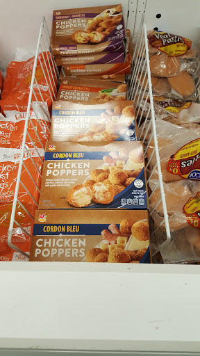 Grocery Store «Giant Food Stores», reviews and photos, 4001 New Falls Rd, Levittown, PA 19056, USA