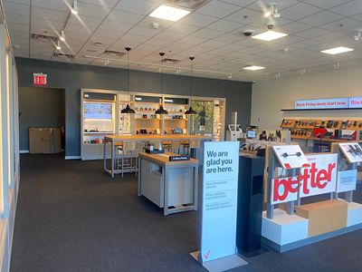 Cell Phone Store «Verizon», reviews and photos, 4718 S Scatterfield Rd, Anderson, IN 46013, USA