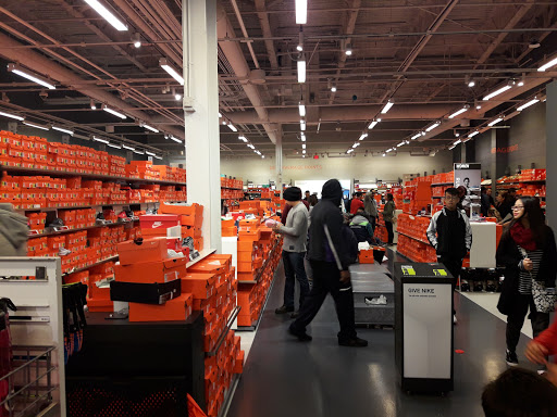Sporting Goods Store «Nike Factory Store», reviews and photos, 20 City Blvd W #617, Orange, CA 92868, USA