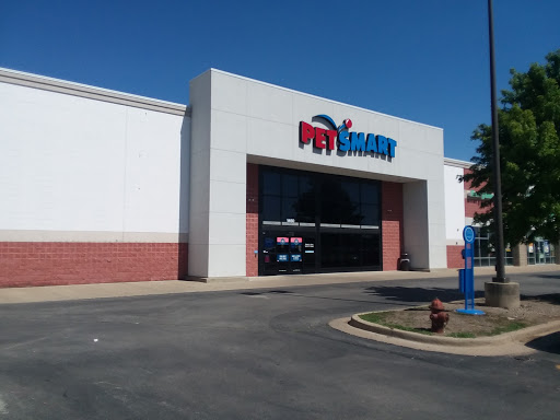 Pet Supply Store «PetSmart», reviews and photos, 1460 Koester Rd, Forsyth, IL 62535, USA