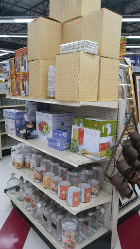 Variety Store «Dollar Castle», reviews and photos, 29611 Ford Rd, Garden City, MI 48135, USA