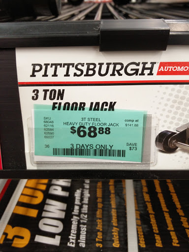 Hardware Store «Harbor Freight Tools», reviews and photos, 6324 Northwest Hwy, Crystal Lake, IL 60014, USA