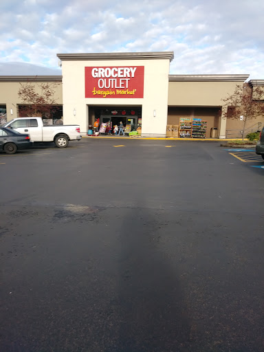 Grocery Store «Grocery Outlet Bargain Market», reviews and photos, 9915 NE Hazel Dell Ave, Vancouver, WA 98685, USA
