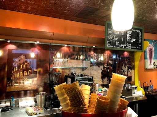 Ice Cream Shop «Pino Gelato», reviews and photos, 1000 William Hilton Pkwy G-1, Hilton Head Island, SC 29928, USA