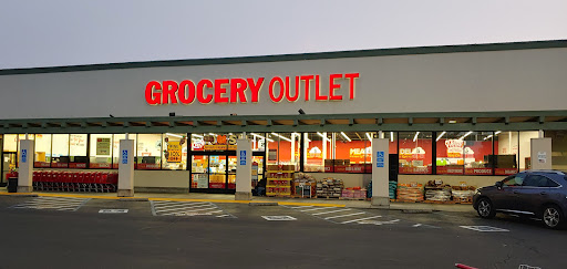 Grocery Store «Grocery Outlet Bargain Market», reviews and photos, 671 E Bidwell St, Folsom, CA 95630, USA