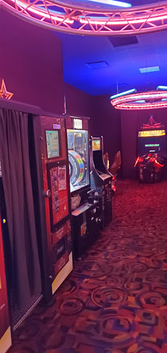 Movie Theater «Cinemark 17», reviews and photos, 2900 Gateway St, Springfield, OR 97477, USA