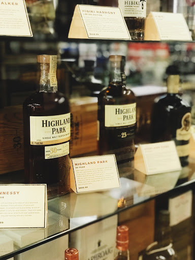 Wine Store «Palo Alto Fine Wine & Spirits», reviews and photos, 3163 Middlefield Rd, Palo Alto, CA 94306, USA