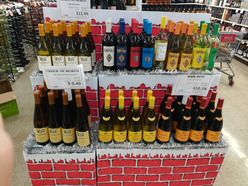 Liquor Store «Thrifty Discount Liquor & Wines #5», reviews and photos, 3101 W Bert Kouns Industrial Loop, Shreveport, LA 71118, USA