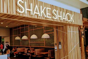 Shake Shack The Fashion Mall at Keystone image