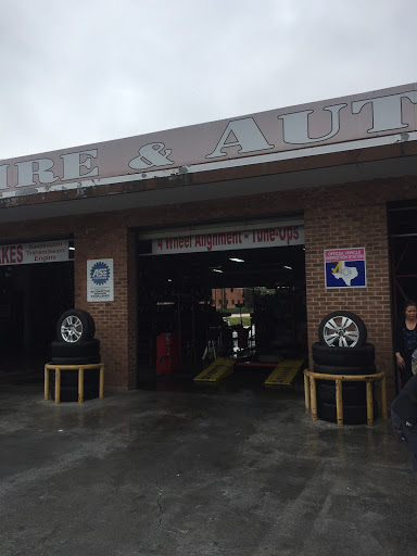 Auto Repair Shop «Richardson Discount Tire & Auto Repair», reviews and photos, 501 W Arapaho Rd, Richardson, TX 75080, USA