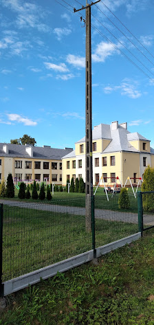 Szkoła Podstawowa W Milanowie Szkolna 12, 21-210 Milanów, Polska
