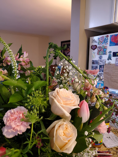 Florist «Blue Moon Florist & Gift Shop», reviews and photos, 1107 Horseshoe Pike, Downingtown, PA 19335, USA