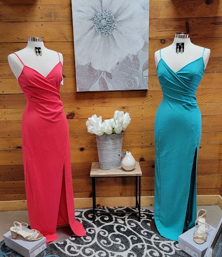 Consignment Shop «The White Pear Formal Consignment Boutique», reviews and photos, 1128 W Market St, Pottsville, PA 17901, USA