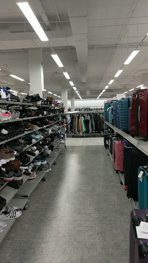 Clothing Store «Burlington Coat Factory», reviews and photos, 4849 Golf Rd, Skokie, IL 60077, USA