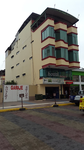entre y, Rocafuerte & Colón, Machala, Ecuador