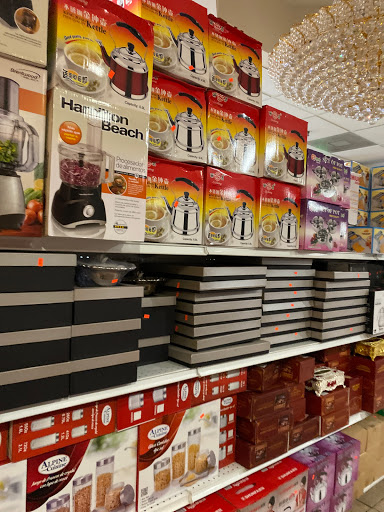 Grocery Store «East Market & Restaurant», reviews and photos, 3405 El Camino Ave, Sacramento, CA 95821, USA