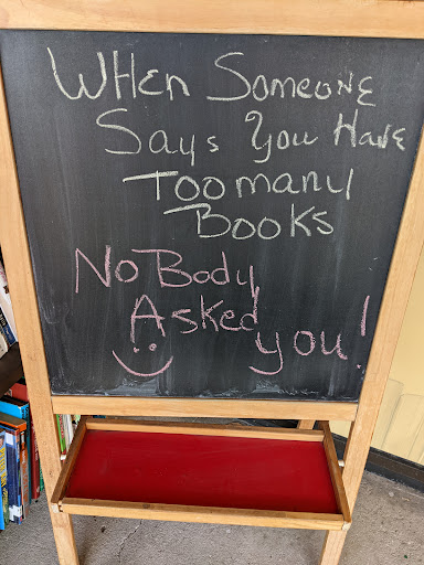 Used Book Store «Book Corner Tampa Bay», reviews and photos, 728 W Lumsden Rd, Brandon, FL 33511, USA