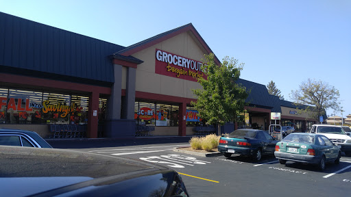 Grocery Outlet Bargain Market, 6335 Commerce Blvd, Rohnert Park, CA 94928, USA, 