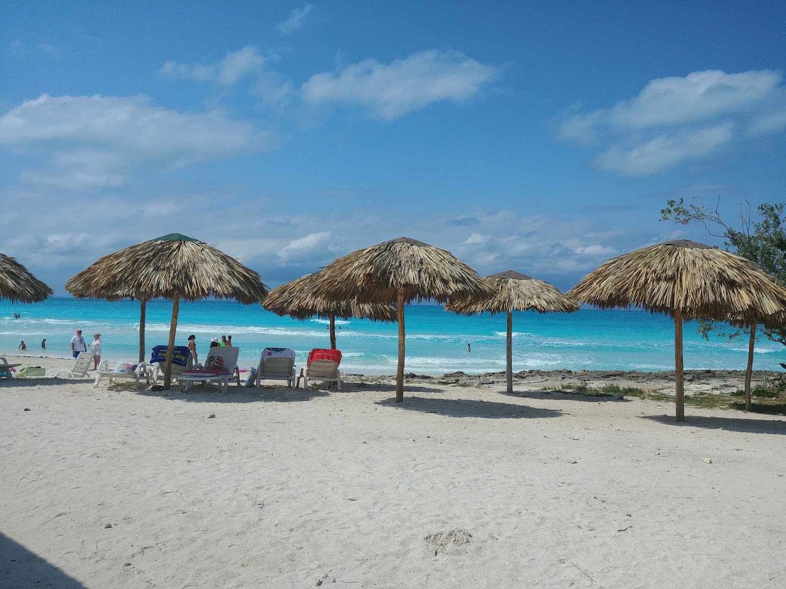 Foto de Cayo Santa Maria III com água cristalina superfície