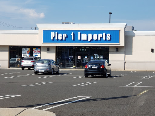 Pier 1 Imports, 801 Horsham Rd, Montgomeryville, PA 18936, USA, 