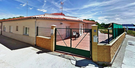 RESIDENCIA SAUCANA,  SERVICIOS SOCIALES S.L. en Villabuena del Puente, Zamora