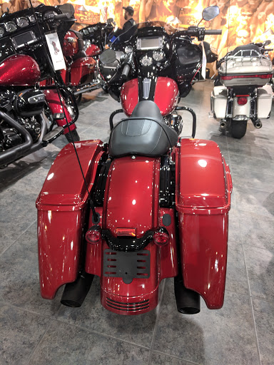 Harley-Davidson Dealer «St. Charles Harley-Davidson», reviews and photos, 3808 W Clay St, St Charles, MO 63301, USA