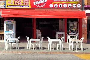 Family | Lanches • Pastéis • Sorvetes • Açaí image