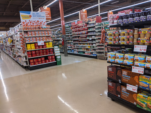 Supermarket «Giant Eagle Supermarket», reviews and photos, 27264 Lorain Rd, North Olmsted, OH 44070, USA