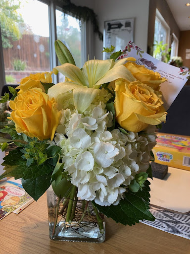 Florist «Sherwood Florist & Gift Shoppe», reviews and photos, 10239 Fair Oaks Blvd #A, Fair Oaks, CA 95628, USA