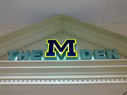 Sportswear Store «The M-Den», reviews and photos, 37538 6 Mile Road, Livonia, MI 48152, USA