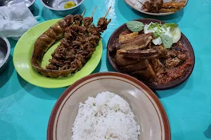 Seafood Dua Dara image