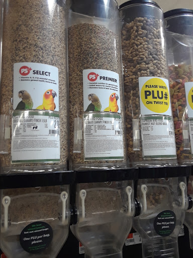 Pet Supply Store «Pet Supplies Plus», reviews and photos, 1500 E Court St Suite 720, Seguin, TX 78155, USA