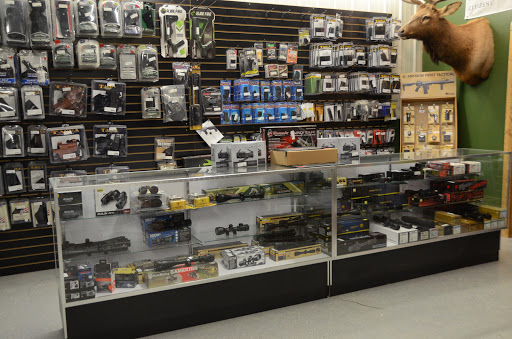 Gun Shop «Freedom Firearms, L.L.C.», reviews and photos, 402 Ewart Rd, Grinnell, IA 50112, USA