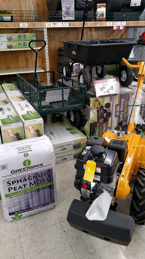 Home Improvement Store «Tractor Supply Co.», reviews and photos, 4974 E Main St, Batavia, NY 14020, USA