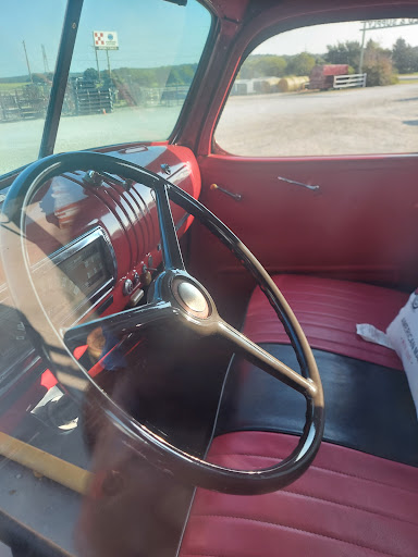 Animal Feed Store «Russell Feed & Supply Decatur», reviews and photos, 1817 US-287, Decatur, TX 76234, USA