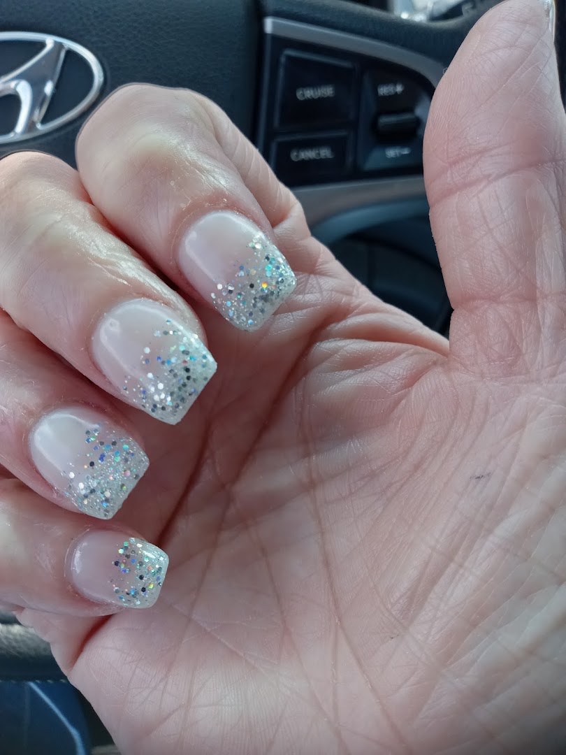 Lux Nails