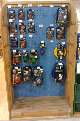 Pet Supply Store «CountryMax - Brockport», reviews and photos, 4875 Lake Rd N, Brockport, NY 14420, USA